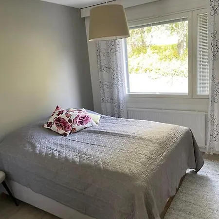 Lejlighed Studiohuoneisto Vallikadun Helmi, 56 M2, Ac,wifi,parveke *